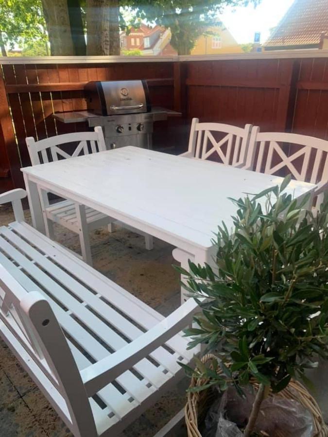 Ferie Lejlighed I Skagen -Huset Med Den Gronne Dor Exterior foto