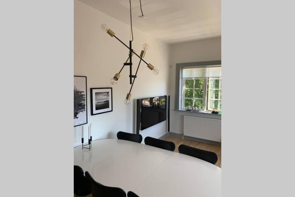 Ferie Lejlighed I Skagen -Huset Med Den Gronne Dor Exterior foto