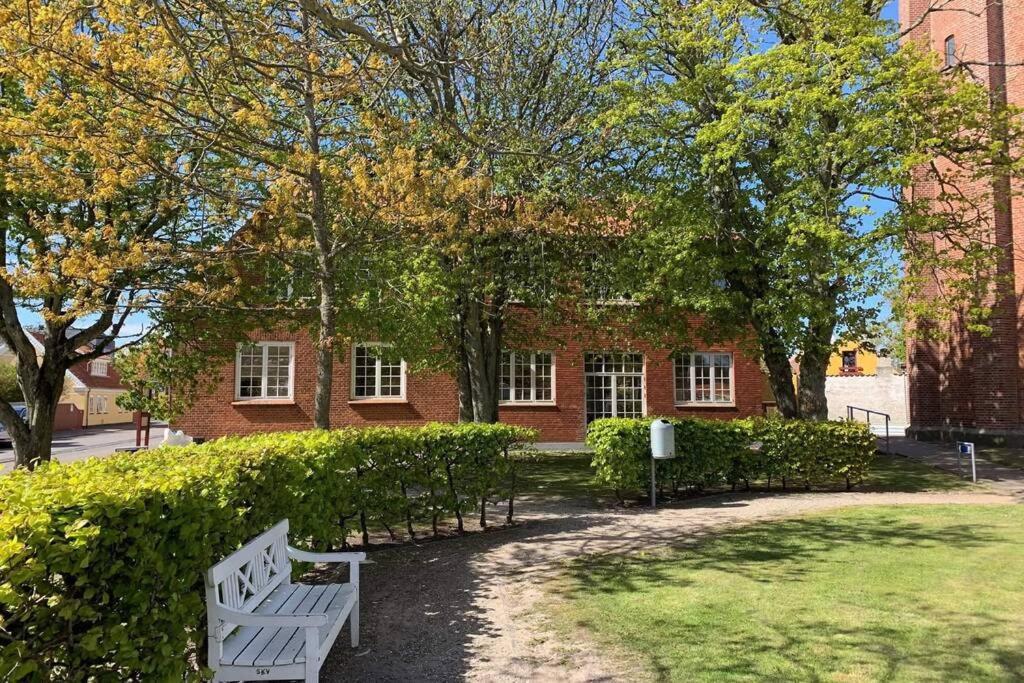 Ferie Lejlighed I Skagen -Huset Med Den Gronne Dor Exterior foto