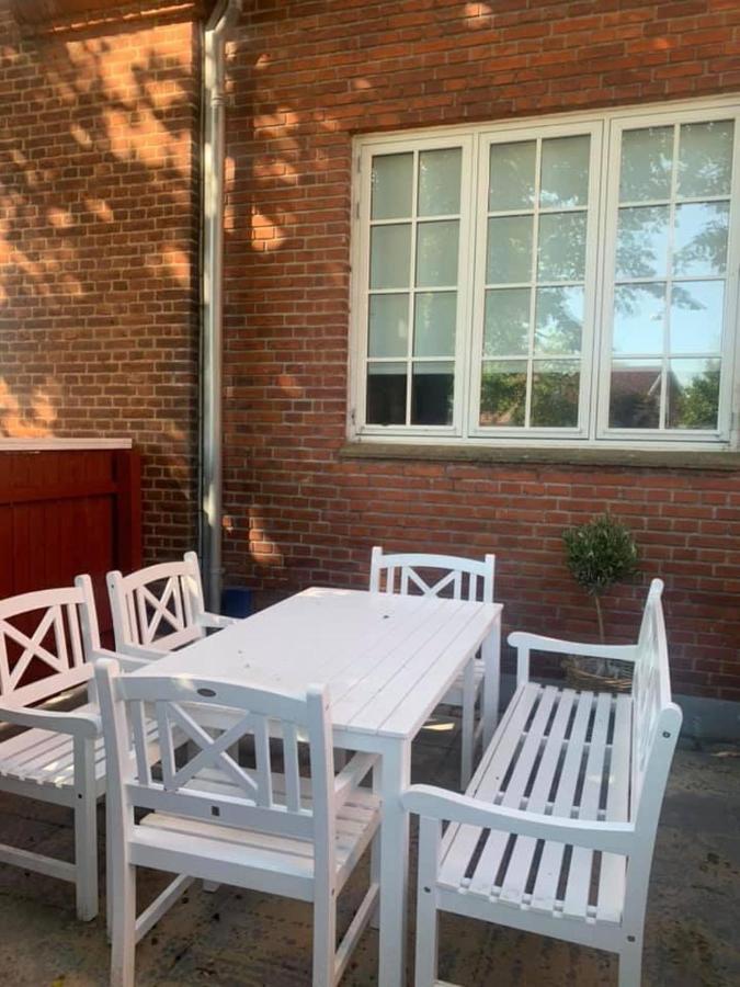 Ferie Lejlighed I Skagen -Huset Med Den Gronne Dor Exterior foto